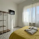 Corso Novara - 8 Posti Letto E Self Check-In Vicino La Stazione Centrale Di Napoli