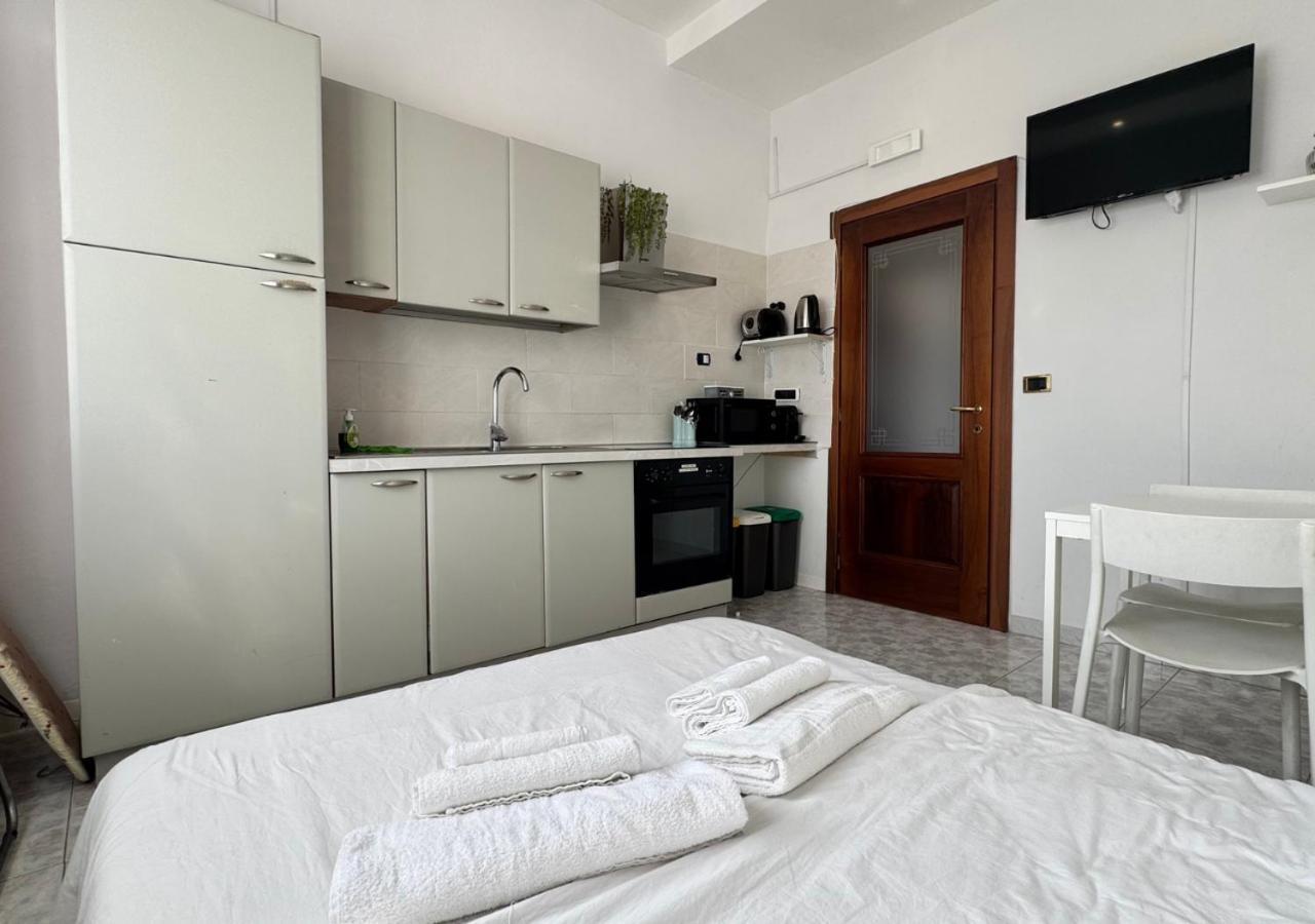 Corso Novara - 8 Posti Letto E Self Check-in Vicino La Stazione Di * Napoli